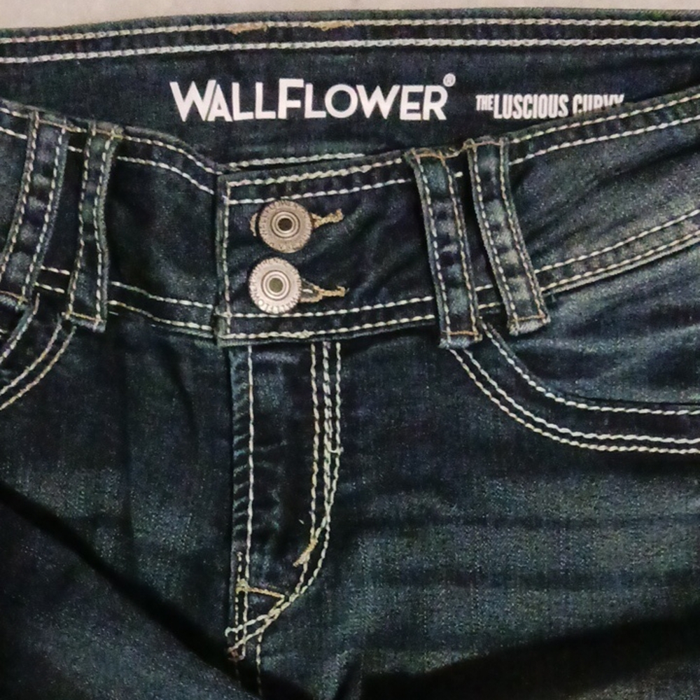 Wallflower Blue Jeans